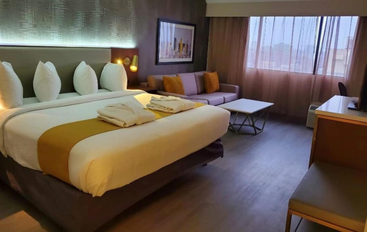Atlantica Hotel Галифакс Экстерьер фото