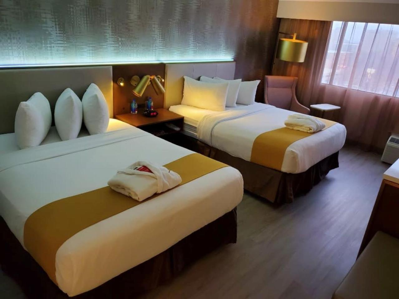 Atlantica Hotel Галифакс Экстерьер фото